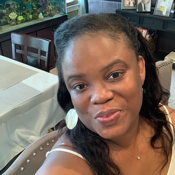 Meet your Posher, Adele - Picture 1 of 1